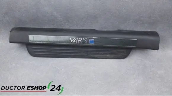 Toyota Yaris Front sill trim cover 679140D020