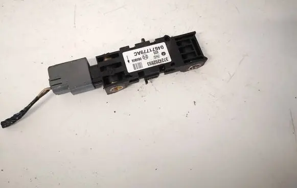 Jeep Grand Cherokee (WK) Airbag deployment crash/impact sensor 04671779AC