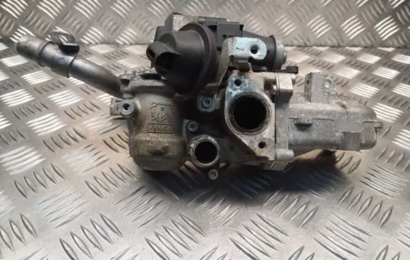 Peugeot 208 EGR valve 9671187780 70215615
