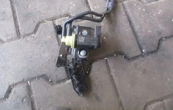 Audi A2 Vacuum valve AUDI1K0906627B