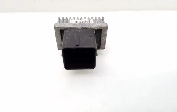Glow plug pre-heat relay