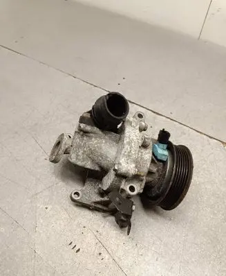 Opel Insignia B Water pump 55496778