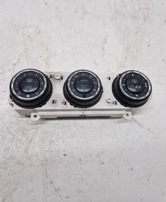 Mercedes-Benz ML W163 Climate control unit A1638204289