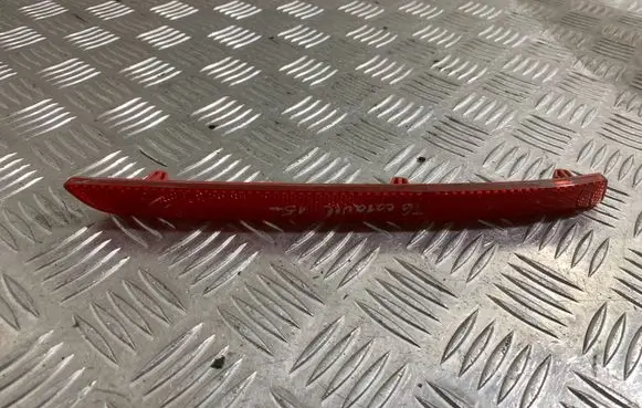 Rear tail light reflector