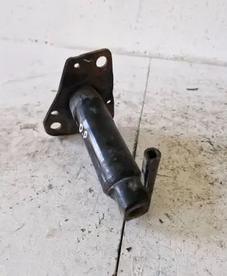 Audi A4 S4 B7 8E 8H Front bumper mounting bracket