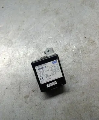 Toyota Corolla Verso AR10 Door control unit/module 897410f010