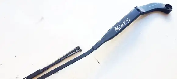 Audi 80 90 B3 Front wiper blade arm 893955407D