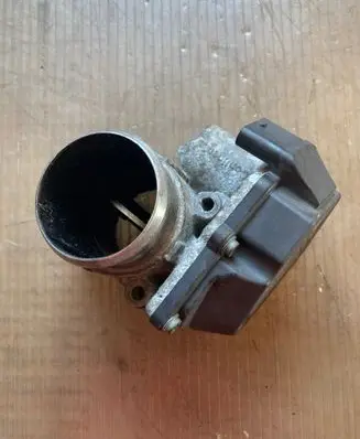 Hyundai ix35 Throttle valve 351002A900 5WY9174E