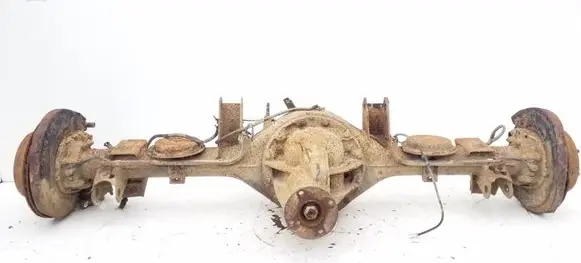 Nissan Patrol Y61 Rear axle beam 