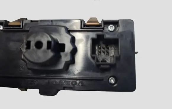 Volvo V40 Light switch 30739425
