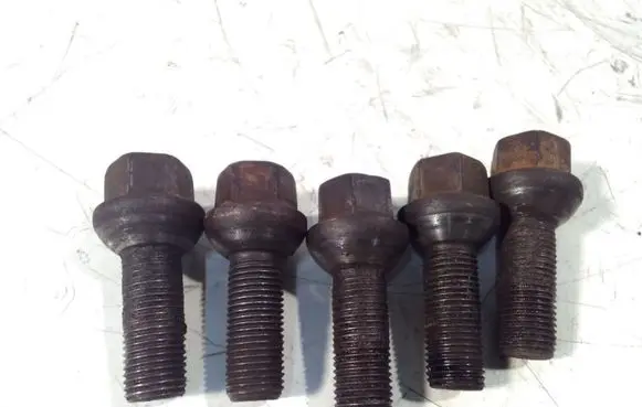 Volkswagen Sharan Nuts/bolts 
