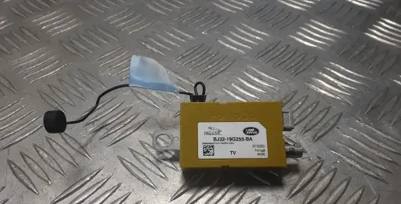 Land Rover Range Rover L405 Aerial antenna filter BJ3219G255BA