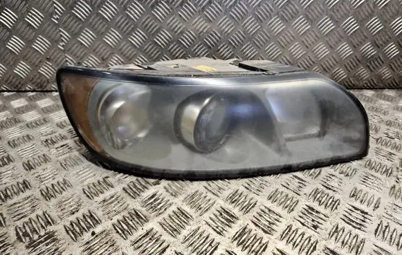 Volvo V50 Headlight/headlamp 30698653 0301198274