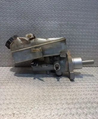 Volkswagen Transporter - Caravelle T5 Master brake cylinder 7E0611303
