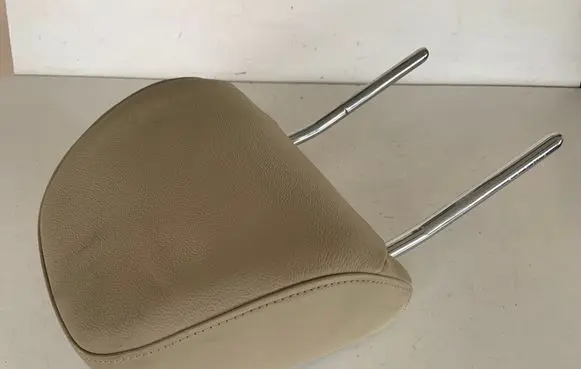 Audi Q5 SQ5 Front seat headrest 