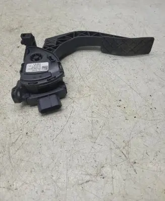 Audi A6 S6 C6 4F Accelerator throttle pedal