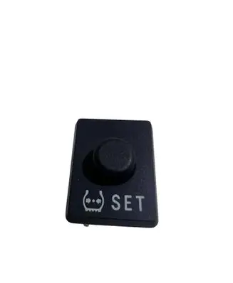 Toyota Auris E180 TPMS reset button 15D084