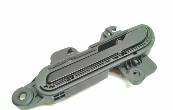 Tesla Model 3 Front door exterior handle 178088400A 03272024 0930250