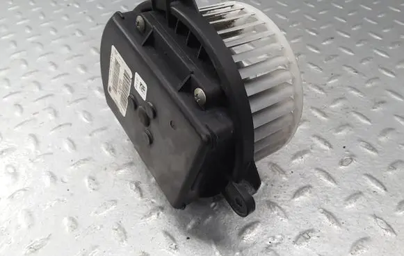 Peugeot 3008 I Heater fan/blower 9670033580