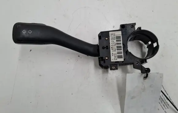 Volkswagen New Beetle Indicator stalk 8L0953513G