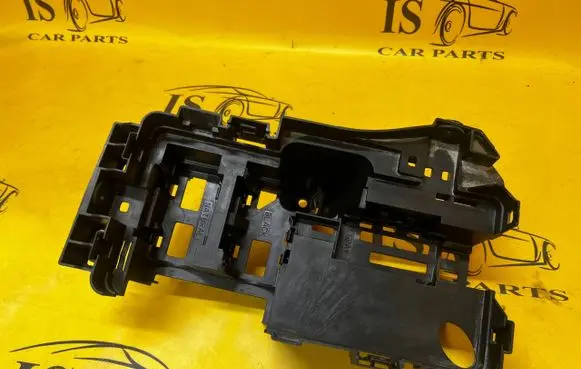 Ford Explorer VI Fuse module 