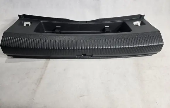 Volkswagen Jetta V Trunk/boot sill cover protection 1K5863459M 1K5863459N