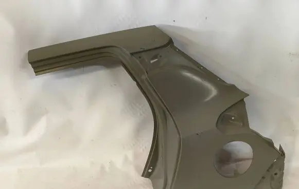 Suzuki Swift III Fender 64511-53R01-P31