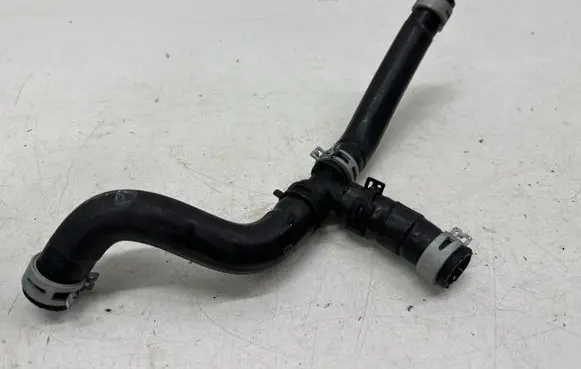 Nissan Leaf II (ZE1) Engine coolant pipe/hose