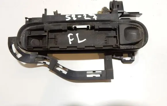 Audi A6 S6 C6 4F Front door exterior handle/bracket 4F0837885 5227