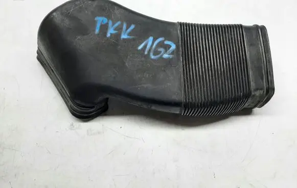 Audi A6 C7 Air intake hose/pipe 8D0129617E