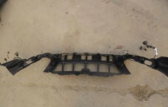 Ford C-MAX II EUR ISO radio connector 