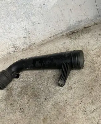 Volkswagen Beetle A5 Intercooler hose/pipe 1k0129654