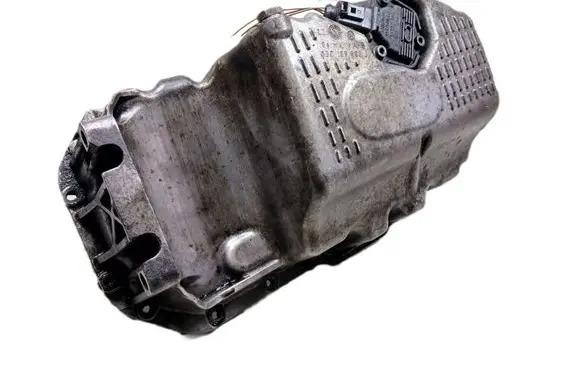 Volkswagen Jetta V Oil sump 03C103603J