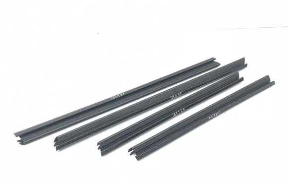 Renault Megane IV Rubber seal front door window/glass 