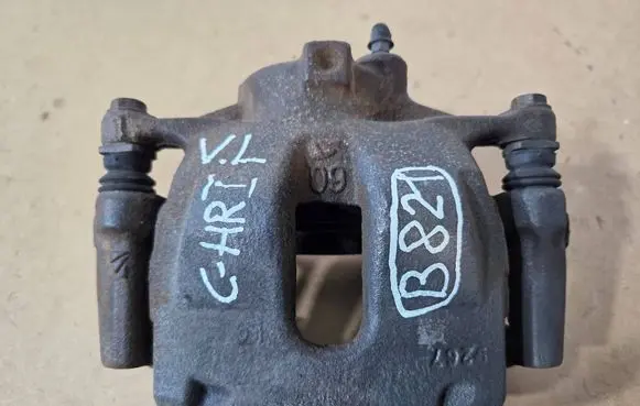 Toyota C-HR I Front brake caliper 000098