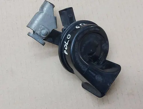 Volkswagen Polo V 6R Horn signal 6R0951223A