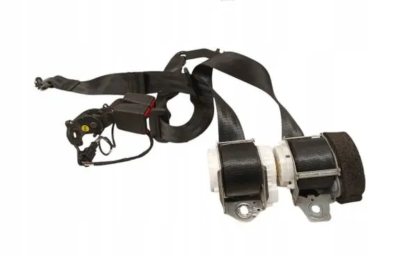 Volkswagen PASSAT B8 Front seatbelt 