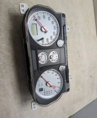 Mitsubishi Outlander Speedometer (instrument cluster) 769204170 769316420
