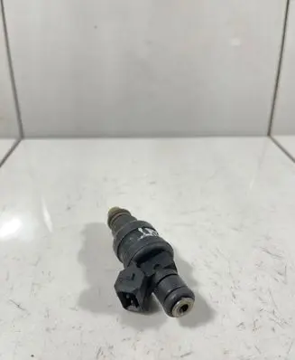 Volkswagen Golf IV Fuel injector 06A906031 0280150464