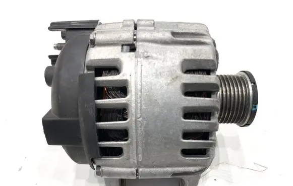 Renault Trafic III (X82) Generator/alternator 231008648R