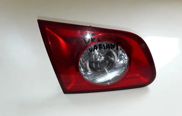 Volkswagen PASSAT B6 Tailgate rear/tail lights VW1K694525932CP