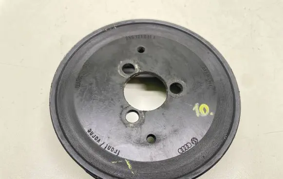 Audi A4 S4 B7 8E 8H Water pump pulley 059121031J