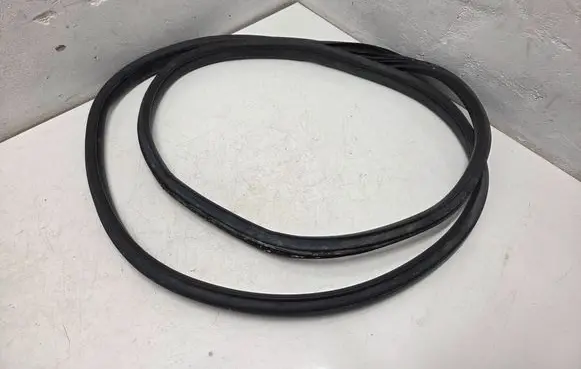 Ford Turneo Courier Front door rubber seal AS4ZA