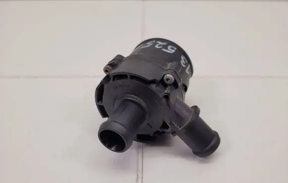 Land Rover Range Rover Evoque L538 Water pump DX2318D474AC