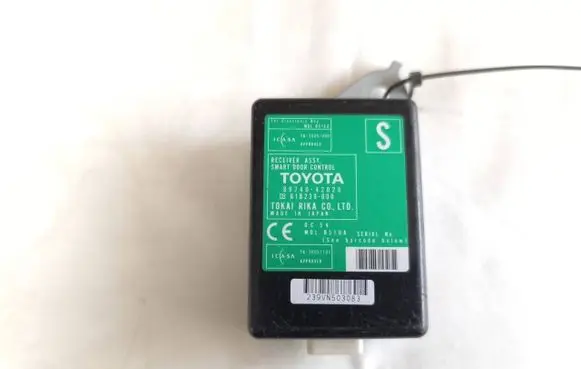 Toyota RAV 4 (XA30) Door control unit/module 8974042020