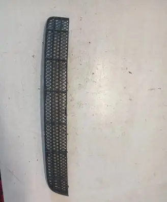 Volvo XC90 Front bumper lower grill 08662996