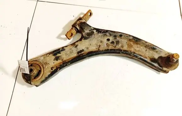 Nissan Qashqai+2 Front lower control arm/wishbone 