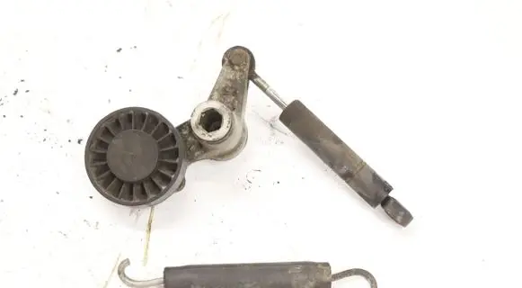 Mercedes-Benz E W124 Alternator belt tensioner 5783068