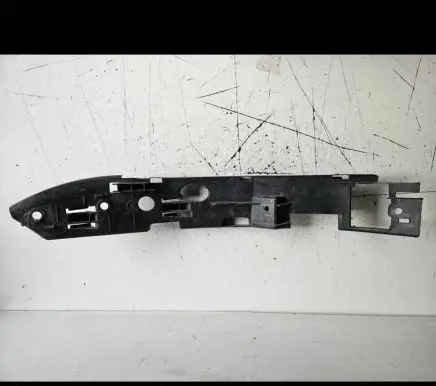 Volkswagen Touareg I Front bumper mounting bracket 7L6807183C