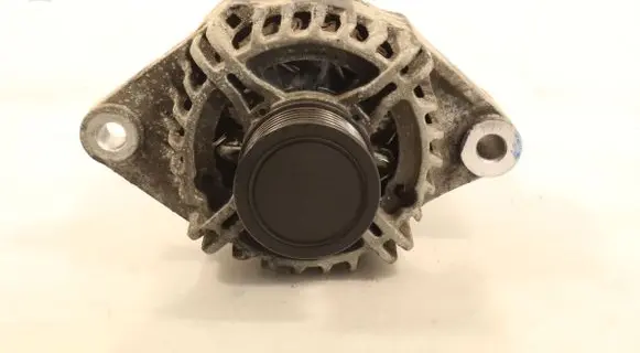 Alfa Romeo Giulietta Generator/alternator 51884886